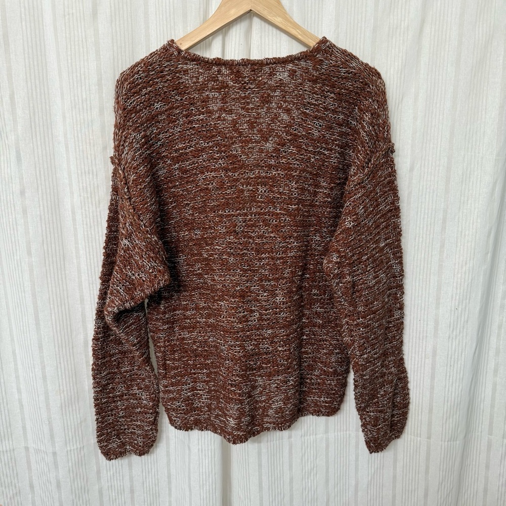 NWT🎉 Universal Thread Brown & White Knit V-Neck Weave Oversized Sweater - Picture 6 of 7